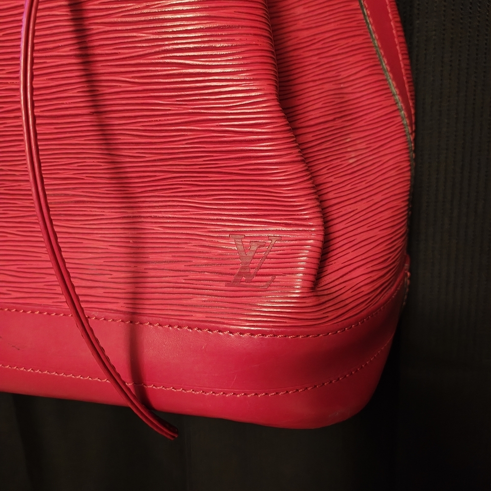 Louis Vuitton Red Epi Noe Bucket Bag - Picture 2 of 16